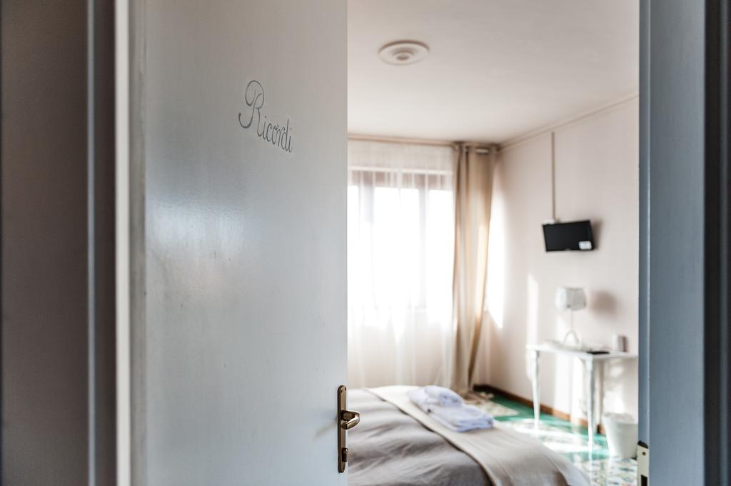 Duomo House Hotel Pisa Room photo